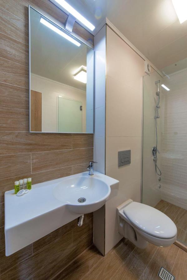 Hotel Verticalplus Haskovo Eksteriør billede