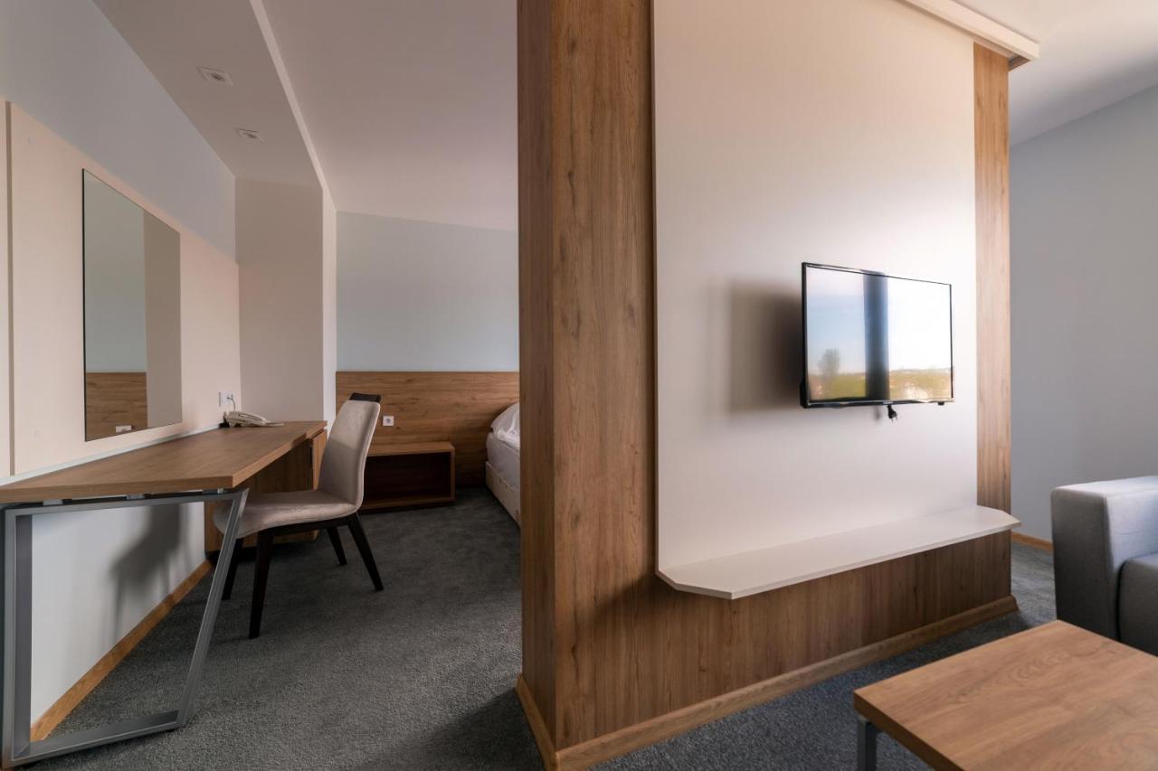 Hotel Verticalplus Haskovo Eksteriør billede