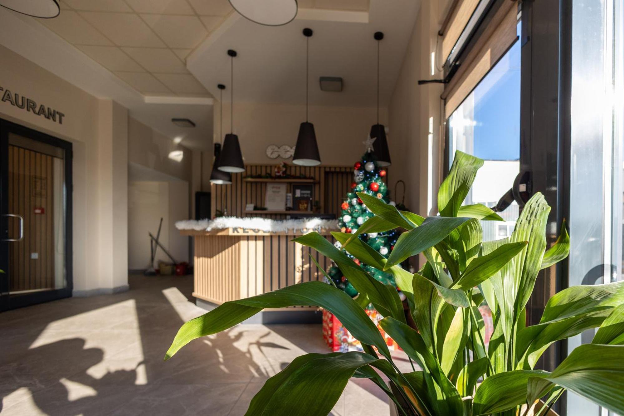 Hotel Verticalplus Haskovo Eksteriør billede